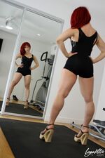 LegsUltra - Andrea Working Out